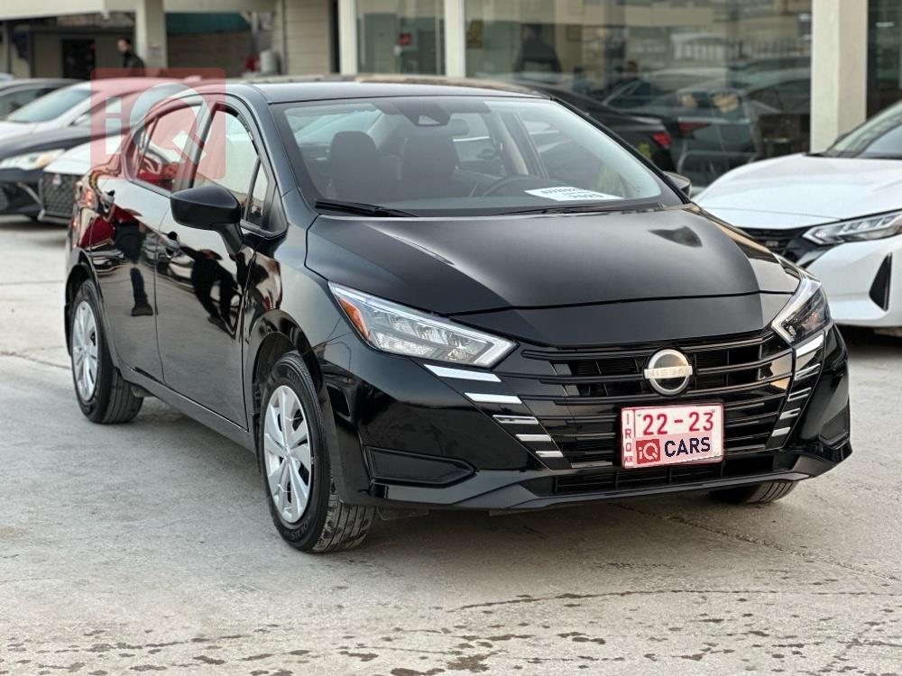 نيسان فيرسا